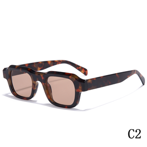 2024 Nieuwe Klassieke UV-Bescherming Pc Zonnebril Voor Mannen En Vrouwen Vierkante Frame Met Diamant Bijpassende Rechthoek Modieuze Stijl - Product Image 3