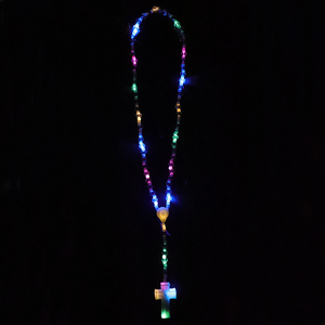 2024 Unique 21 pouces Glow in the Dark Chapelet <span class=keywords><strong>Collier</strong></span> <span class=keywords><strong>de</strong></span> perles <span class=keywords><strong>de</strong></span> prière catholique avec forme <span class=keywords><strong>de</strong></span> <span class=keywords><strong>croix</strong></span> chrétienne légère multicolore - Product Image 2