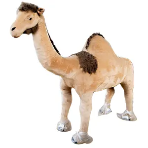 Conception d'usine Taille personnalisée 300cm Grand animal en peluche de simulation géant Chameau en peluche réaliste