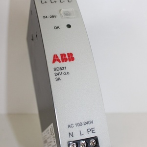 Fuente de Alimentación SD831 para PLC - Product Image 1