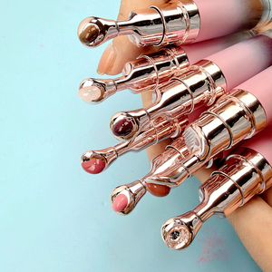 ลิปกลอสเนื้อลิควิดสีชัดเจน สูตรวีแกน แบรนด์ส่วนตัว พร้อมหัวนวดน่ารัก - Product Image 5