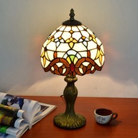 Lampe de table style antique en promotion – Lampe de bureau avec base en métal Lotus et abat-jour en verre teinté – Écologique et flexible, alimentation CA