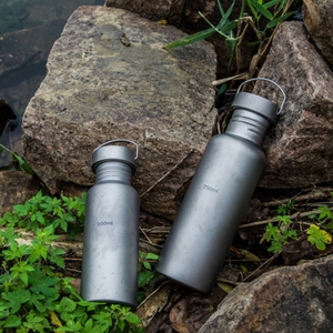 Polar <span class=keywords><strong>Everest</strong></span> ขวดน้ำไทเทเนียมแท้,ขนาด500มล. 16ออนซ์สำหรับตั้งแคมป์ขวดน้ำทรงสปอร์ตไทเทเนียมพร้อมฝาปิด - Product Image 6