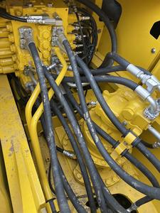 Excavatrice d'occasion ultra-variée Komatsu PC220-8 Komatsu PC220 Komatsu PC220-7 pour les grands projets de fondations - Product Image 4