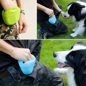 Großhandel Umweltfreundliche Silikon Wasserdichte Hundesnack-Tasche Einfache Reinigung Outdoor Leckerli-Beutel für Haustiertraining - Product Image 2