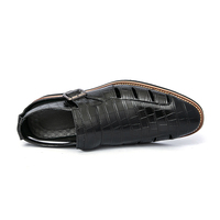 Sandales pour hommes à bout pointu en cuir gaufré croco, à boucle monk strap, à découpe, sans talon, pour l'été et les occasions professionnelles