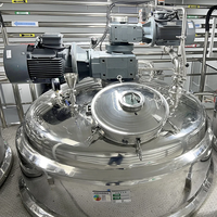 Machine mélangeuse de liquides entièrement automatique et durable pour la production de gel douche et de nettoyant visage