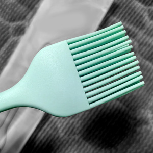 <b>Silicone</b> oil brush, one-piece <b>silicone</b> barbecue brush, high temperature resistant <b>baking</b> brush, kitchen-specific <b>baking</b> brush, - Product Image 4