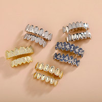 Grillz dentaire de cosplay ajouré plaqué or 18K, micro-pavé de zircon, amusant, avec barre de fixation pour hommes