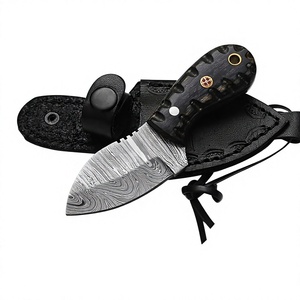 Cuchillo de caza de acero de Damasco con punta caída, mango de Micarta, hoja fija de filo recto y funda - Product Image 1