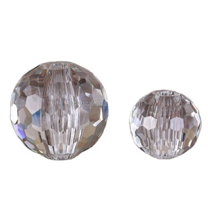 Accessoire d'éclairage en gros : <span class=keywords><strong>Boule</strong></span> de cristal transparente à facettes <span class=keywords><strong>avec</strong></span> trou, 50, 60, 70, 80 mm - Product Image 2