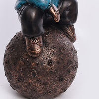 Bureau Cosmonaute Bronze Statue Espace Astronaute Lune Spaceman Sculpture Résine Arts Enfant Cadeaux Ornement Chambre Décor pour Hommes
