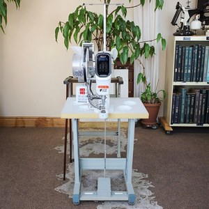 DS-818DSA semi-automatique <span class=keywords><strong>Oeillet</strong></span> Bouton Machine à coudre avec dispositif d'alimentation indépendant - Product Image 4