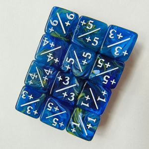 Dés de jeu à angle droit en acrylique brossé de 16 mm, thème alphabet énergétique positif et négatif, trois couleurs mélangées - Product Image 5