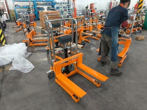 छोटे आकार 400 किलोग्राम हाइड्रोलिक सेमी इलेक्ट्रिक स्टेकर पैलेट फोर्कलिफ्ट उच्च मिनी लिफ्ट स्टेकर नई स्थिति - Product Image 5