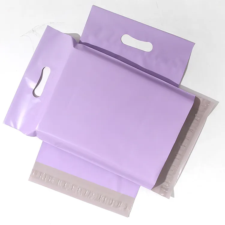 Tas pengiriman tas kurir anti air plastik ungu kustom pabrik tas surat polybag dengan pegangan
