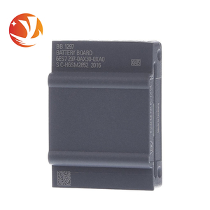 ยี่ห้อใหม่ SIEMENS 6ES7 297-0AX30-0XA0 6ES7297-0AX30-0XA0 แบตเตอรี่/โมดูลนาฬิกา PLC คอนโทรลเลอร์แบบตั้งโปรแกรมได้ 16 I/O 110V - Product Image 1