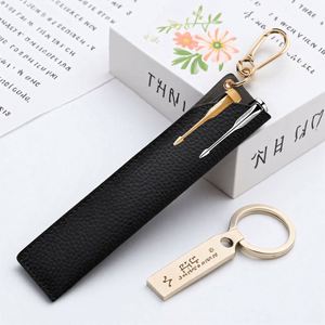 Estuche Protector de Piel Sintética con Logotipo Personalizado, Estuche para Bolígrafos de Colores Combinados con Gancho para Llavero, para el Hogar, la Escuela y la Oficina - Product Image 4