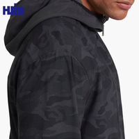 Jaket penahan angin bertudung Camo hitam, jaket olahraga taktis cepat kering bersirkulasi, jaket kustom atletik luar ruangan untuk pria