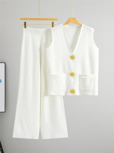 Conjunto de Dos Piezas de Punto Ligero <span class=keywords><strong>para</strong></span> <span class=keywords><strong>Mujer</strong></span>, Verano 2026, Chaleco sin Mangas con Cuello en V, Pantalones de Cintura Alta con Botones Decorativos, <span class=keywords><strong>para</strong></span> <span class=keywords><strong>Oficina</strong></span>, Venta al Por Mayor - Product Image 3