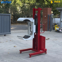 Transfeteur de rouleaux de papier semi-automatique à pince rotative de 300 kg, adapté au levage et à la rotation transversale des rouleaux