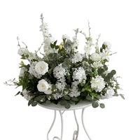 Vente en gros de boules de fleurs artificielles en soie Loyan modernes de haute qualité pour les arrangements de centre de table de mariage