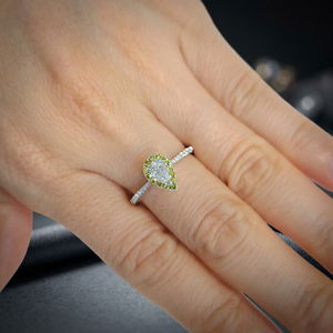 Bague de fiançailles en diamant taille poire, or massif 18 carats, style goutte d'eau classique pour femme, bijoux fins - Product Image 3