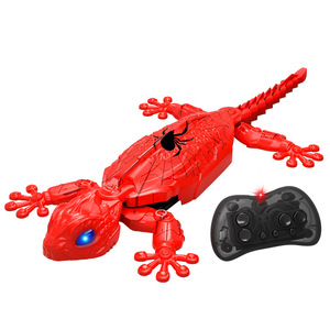 Giocattolo RC Elettrico in Plastica a Forma di Geco Camaleonte che Scalca le Pareti per Bambini - Product Image 5