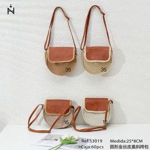 Borsa a Tracolla Rotonda in Pelle con Filo Metallico Dorato 25x8cm, Borsa da Donna - Product Image 1