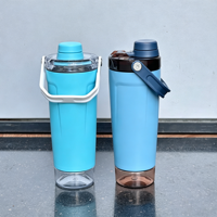 Bouteille shaker en acier inoxydable de 20 oz avec compartiment pour poudre protéinée et boucle portable pour la musculation