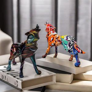 Adorno de Lobo Esculpido Artístico Europeo Transfronterizo para Decoración de Entrada del Hogar, Sala de Estar, Vinoteca y Oficina, de Resina - Product Image 3