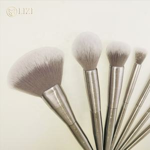 ชุดแปรงแต่งหน้าปลายด้านบนสุด,ชุดแปรงแต่งหน้ามือจับโลหะรูป<span class=keywords><strong>วาด</strong></span>โลโก้ DIY แบบพกพาได้ - Product Image 4