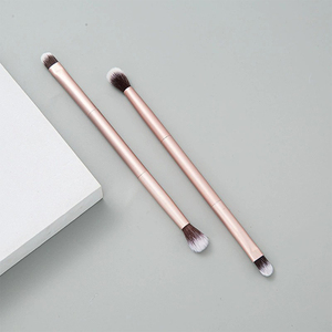 2024 nuevo estilo de alta calidad púrpura doble cabeza 5 uds juego de brochas de maquillaje pelo sintético viaje cosmético belleza brochas logotipo personalizado - Product Image 2
