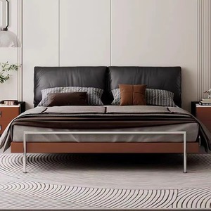 Cama King Size Moderna Tapizada en Cuero Sintético con Estructura de Acero, Diseño Minimalista, Estilo de Cama Suave - Product Image 3