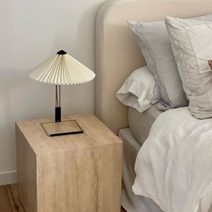 <span class=keywords><strong>Tavolo</strong></span> laterale con scaffale in travertino Beige in pietra naturale italiana mobile galleggiante in stile nordico nuvola decorazione camera da letto - Product Image 1