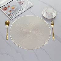 Set de table carré en PVC en forme de moulin à vent rotatif, résistant à la chaleur, style luxe léger, couleur unie, pour hôtels et usage domestique