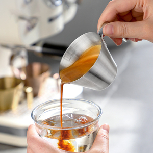 Logo personnalisé, pichet à mousse de lait pour café en acier inoxydable 304 de 100 ml, avec poignée et échelle - Product Image 3
