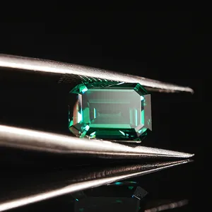 Pietra preziosa coltivata in laboratorio all'ingrosso VVS purezza colore diamante natura verde scuro taglio smeraldo 1ct Moissanite sciolto