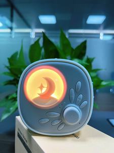 เครื่องช่วยนอนแบบพกพา Numsy Move Baby - เซ็นเซอร์ตรวจจับการเคลื่อนไหว บำบัดด้วยเสียงธรรมชาติ ช่วยกล่อมเด็ก กล่อมนอน <span class=keywords><strong>พูด</strong></span>ได้ มีไฟสีแดง เสียงไวท์นอยส์ เครื่องขนาดเล็ก - Product Image 3
