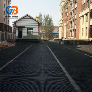 Planche de drainage alvéolée en PEHD, <span class=keywords><strong>membrane</strong></span> composite géotextile imperméable <span class=keywords><strong>pour</strong></span> fondations, murs de sous-sol, toitures et jardins - Product Image 4