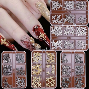 Accesorios de Uñas de Aleación con 6 Rejillas, Diseño de Cruz <span class=keywords><strong>3D</strong></span>, Combinación Simple con Dijes de Cruz, ¡Venta Caliente! - Product Image 1