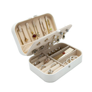 F1-organizador de anillo y collar de PU para mujer, caja de joyería portátil, embalaje de regalo, cajas de viaje para pendientes - Product Image 1