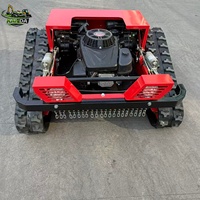 Tondeuse robotisée industrielle télécommandée à moteur essence monocylindre pour terrains de golf et grandes surfaces, efficace