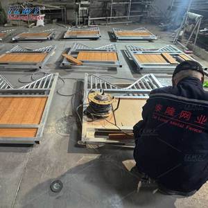 Écurie préfabriquée <span class=keywords><strong>de</strong></span> haute qualité, plusieurs styles disponibles, stable et robuste, <span class=keywords><strong>pour</strong></span> l'entraînement équestre et les clubs <span class=keywords><strong>de</strong></span> courses professionnels - Product Image 2