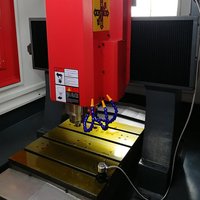 DX650 Centre d'usinage de moules et de matrices en métal de haute précision Fraiseuse de gravure CNC
