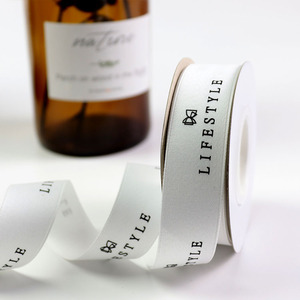 <span class=keywords><strong>Ruban</strong></span> <span class=keywords><strong>sergé</strong></span> de coton blanc personnalisé avec logo d'impression à l'encre noire Rubans en coton à chevrons - Product Image 2