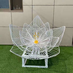 Sculpture de fleur creuse moderne en acier inoxydable sur mesure, pétales de lotus lumineux pour aménagement paysager, grand ornement décoratif - Product Image 2