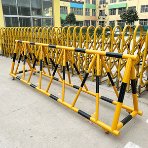 Garde-corps anti-collision pour chevaux barrage routier mobile bloquant les véhicules scolaires portail anti-explosion barbelé avertissement de trafic - Product Image 6