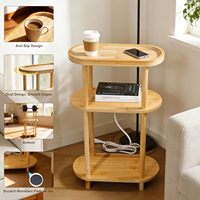 Table d'appoint étroite en bambou avec station de charge, table de chevet à 3 niveaux avec ports USB et prises, table d'appoint mince pour petits espaces