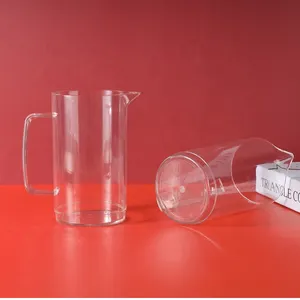 Jarra de filtro de agua transparente de plástico, libre de BPA, con logotipo personalizado, 825ml, para Bar, fiesta, restaurante